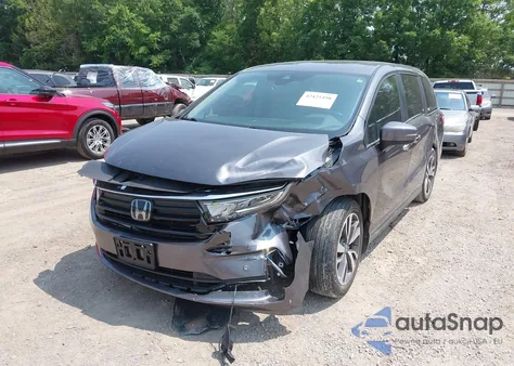 2022 Honda Odyssey Touring z USA, uszkodzony, nr VIN 5FNRL6H83NB023583